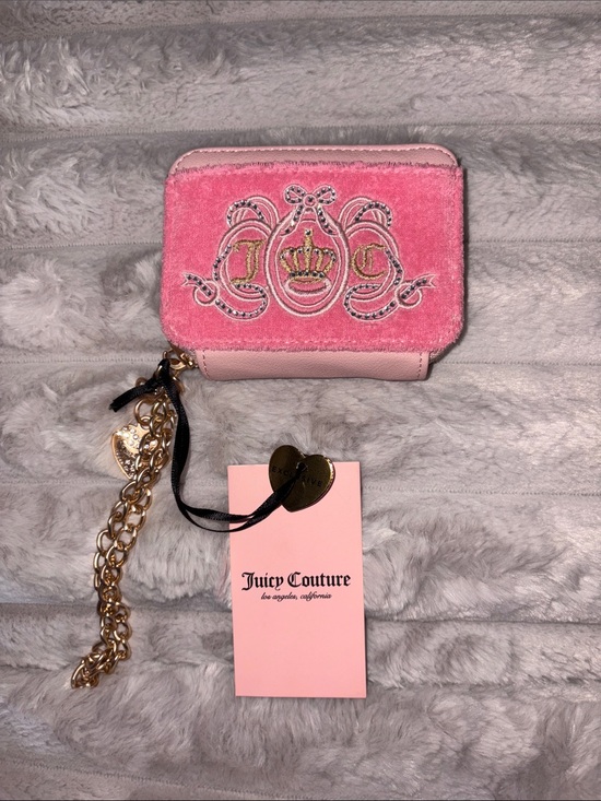 Juicy Couture Handbags - 💖 Juicy Couture Juicy Lovers Club Wallet 💖